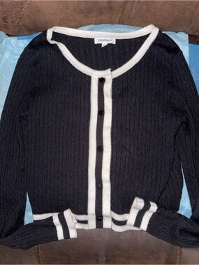 Freshman Black & White Ribbed Button-Up Sweater